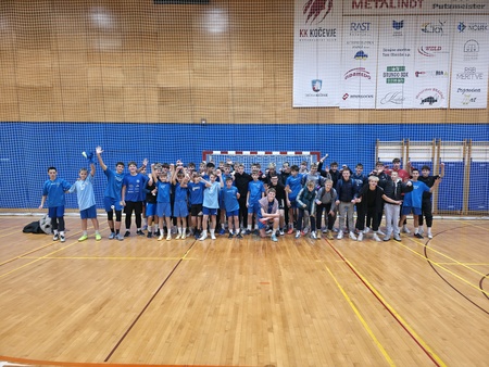 Skupinska slika udeležencev finala pri dečkih